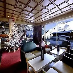 Отель Mercure Les Deux-alpes 1800 4*